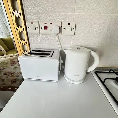 Tempo Sea Suits 아파트 키레니아