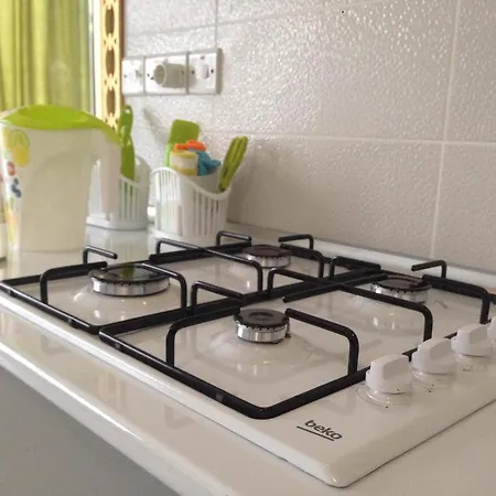 Tempo Sea Suits 아파트 키레니아