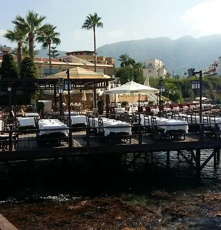 Bestmar Sea Suits Apartament Kirenia